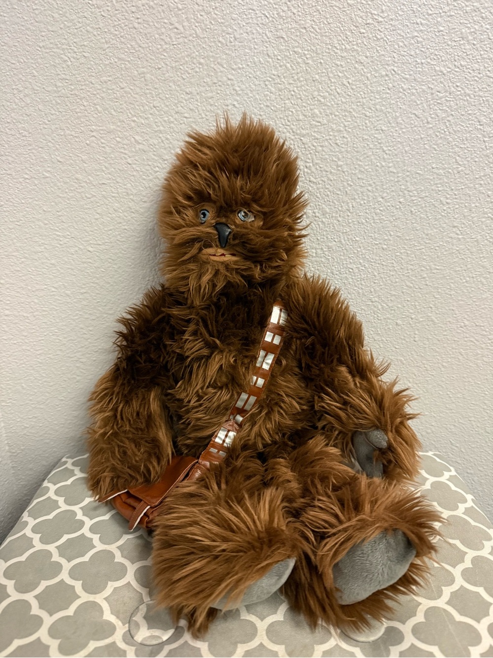 Disney Parks Star Wars Chewbacca 19” plush with Bandolier and Satchel